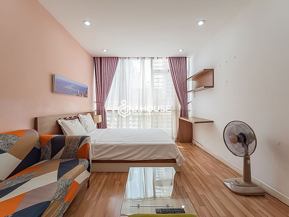 Serviced apartment with big window in Phu Nhuan district