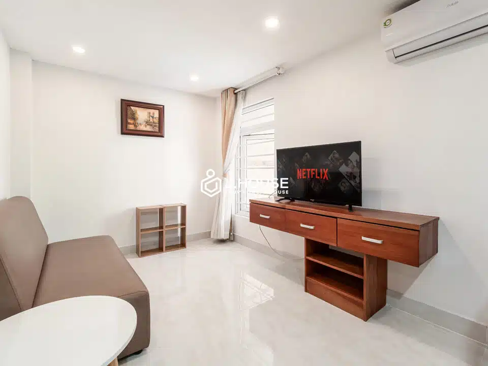 Affordable 2br apartment for rent near airport, Tan Binh District, HCM