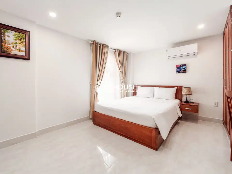 Affordable 2br apartment for rent near airport, Tan Binh District, HCM