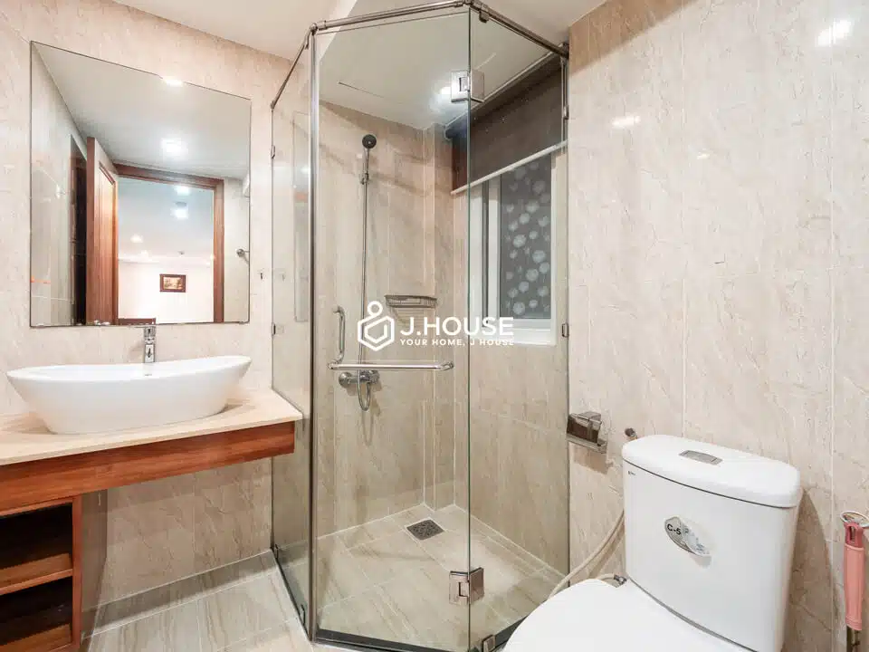 Affordable 2br apartment for rent near airport, Tan Binh District, HCM