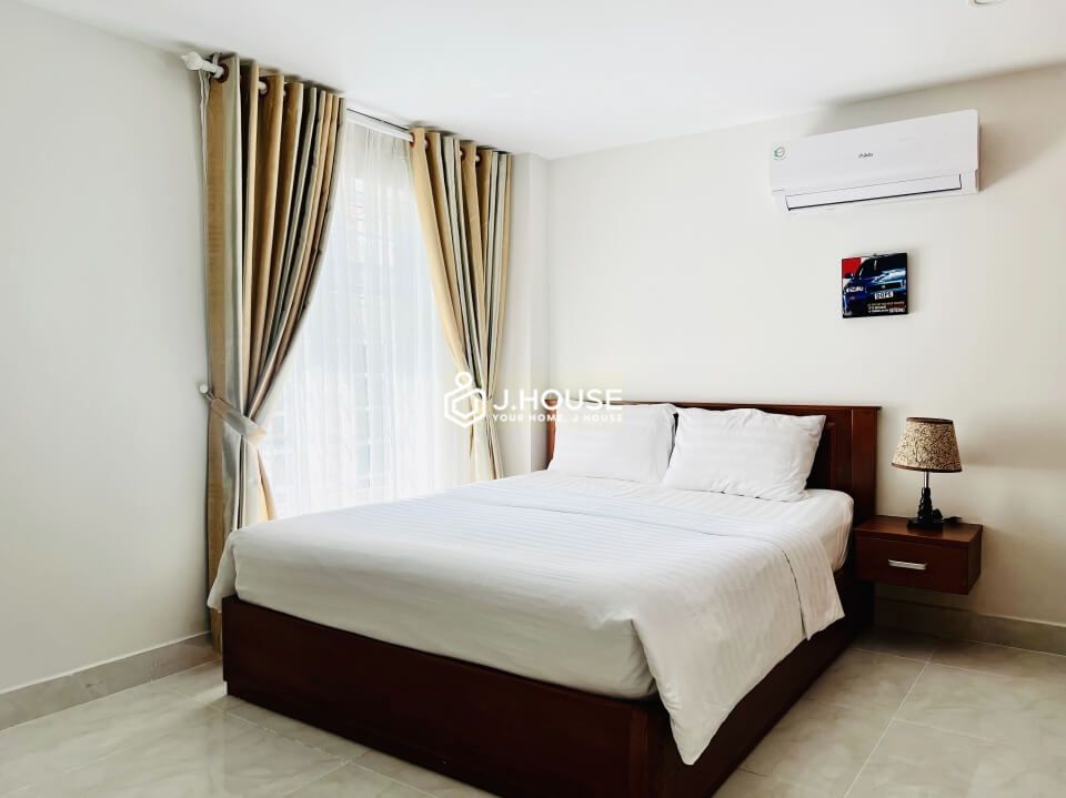 Comfortable 2-bedroom serviced apartment near the airport in Tan Binh District-8