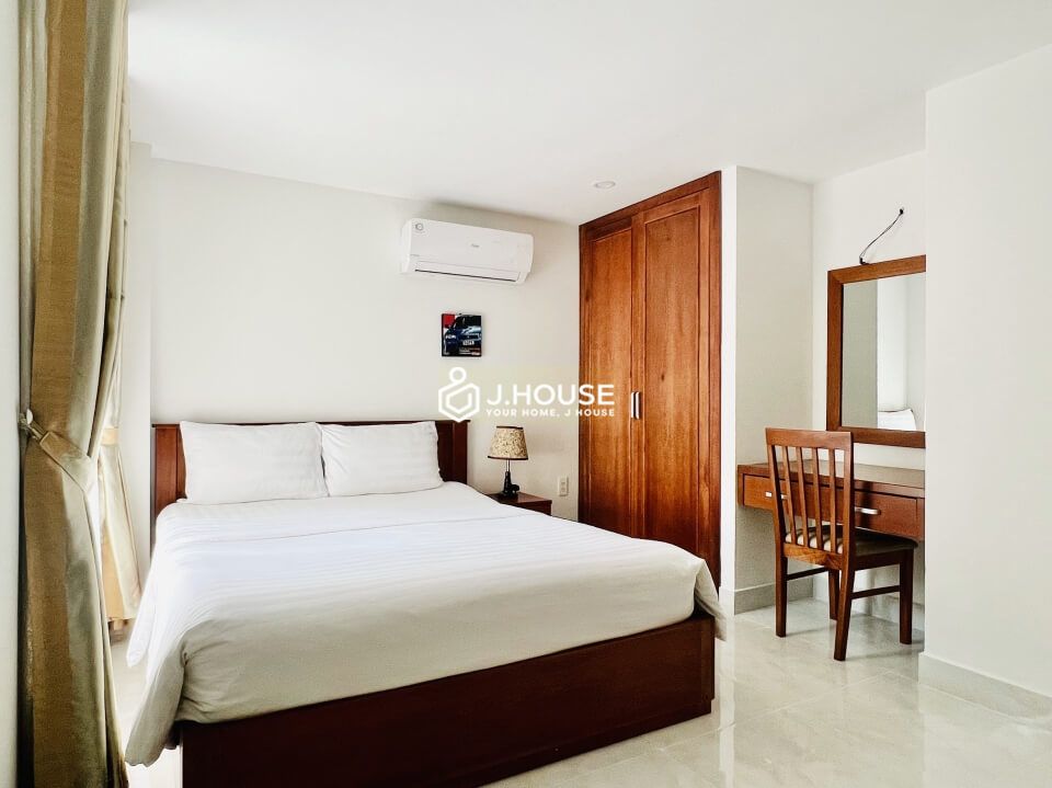 Comfortable 2-bedroom serviced apartment near the airport in Tan Binh District-9