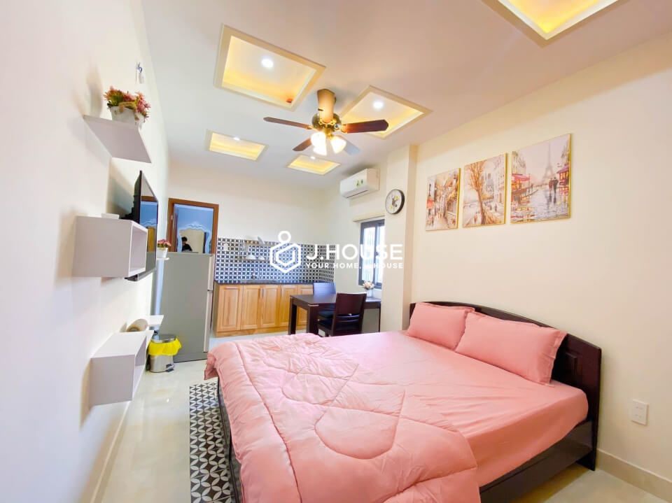 Serviced apartment have window in Phu Nhuan district