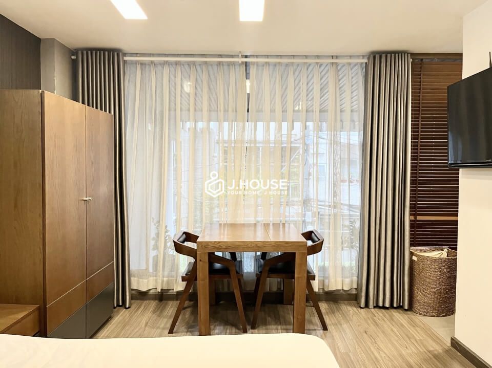Affordable fully furnished apartment on Hai Ba Trung Street, District 3, HCMC-1