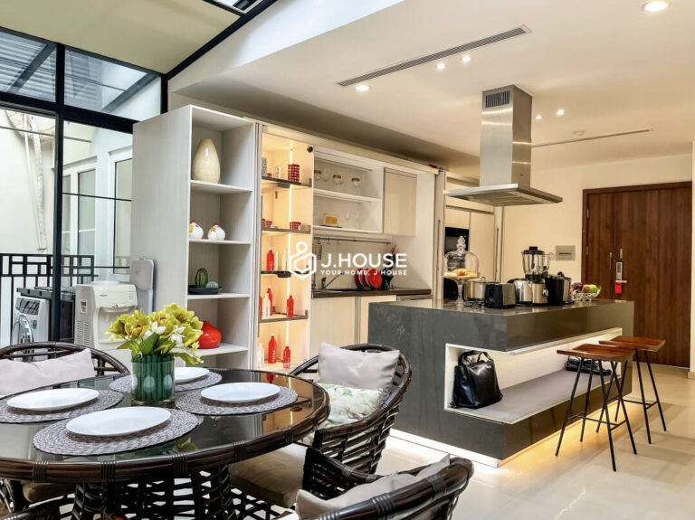 Emerald Serviced apartment for rent in Phu Nhuan District, HCMC