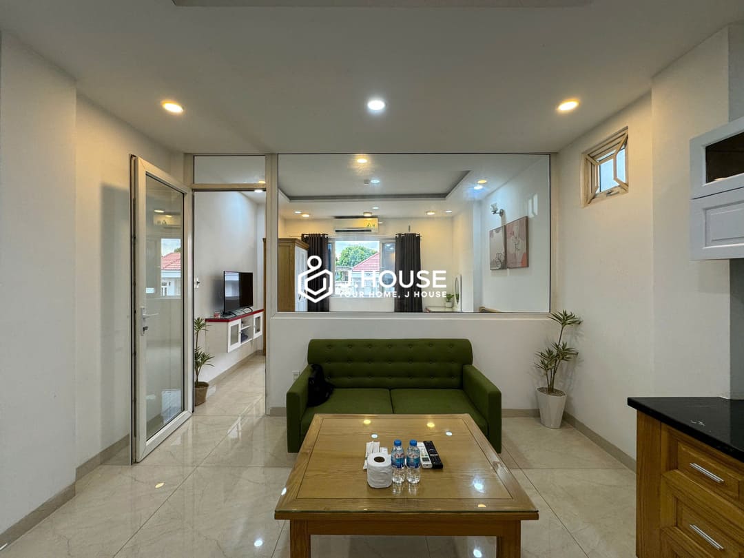 Fully furnished 1br apartment for rent in District 10, HCMC