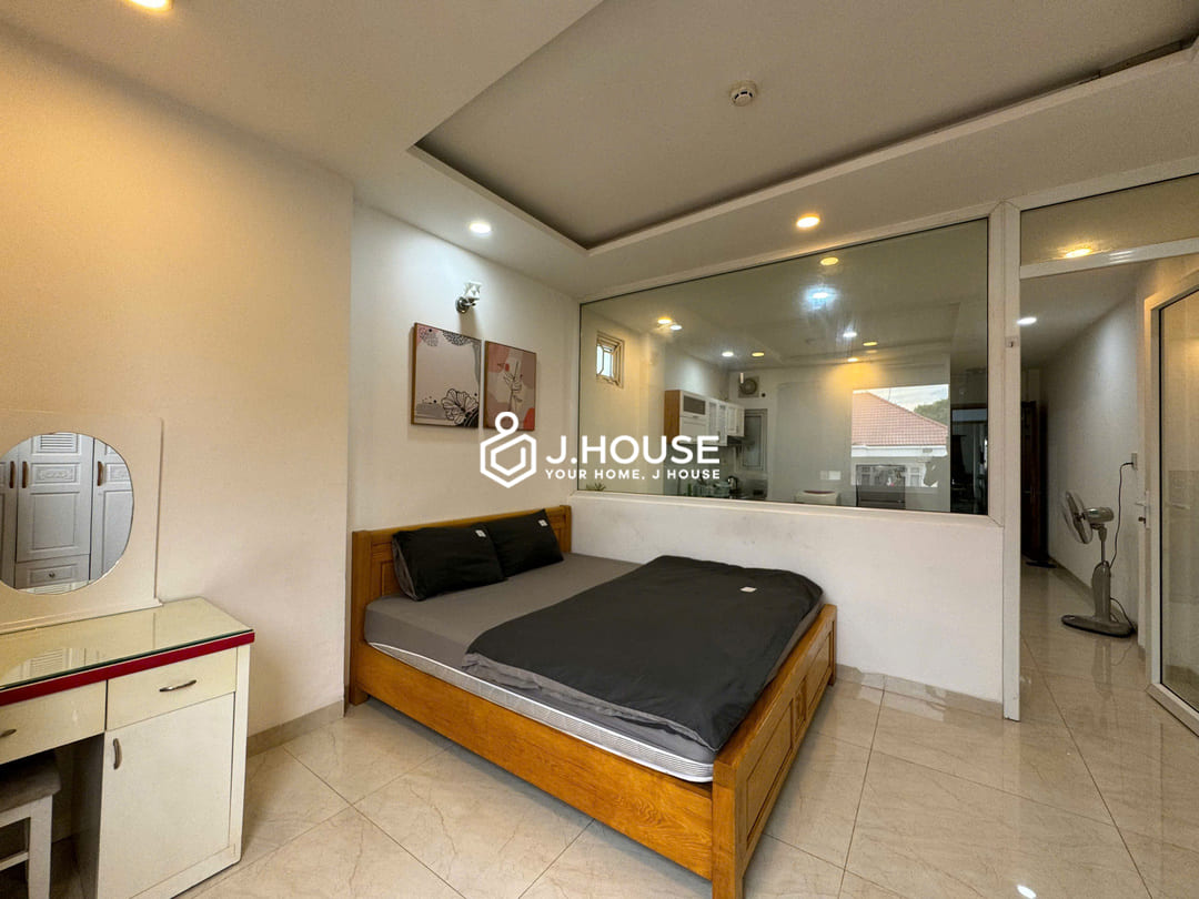Fully furnished 1br apartment for rent in District 10, HCMC