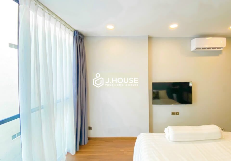 High-class serviced apartment for rent in Phu Nhuan district-6