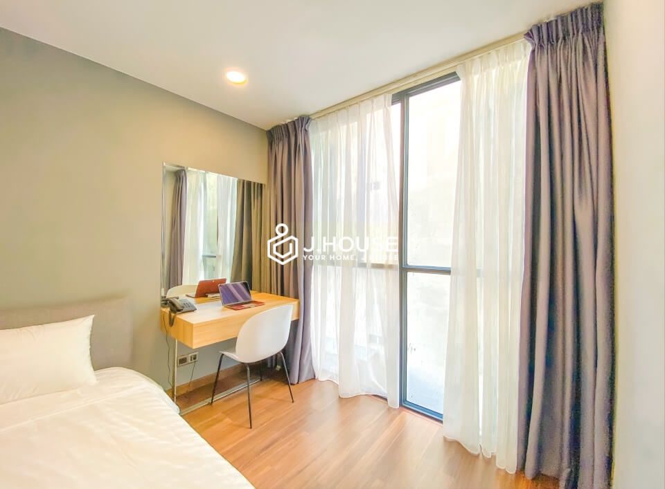 High-class serviced apartment for rent in Phu Nhuan district-7