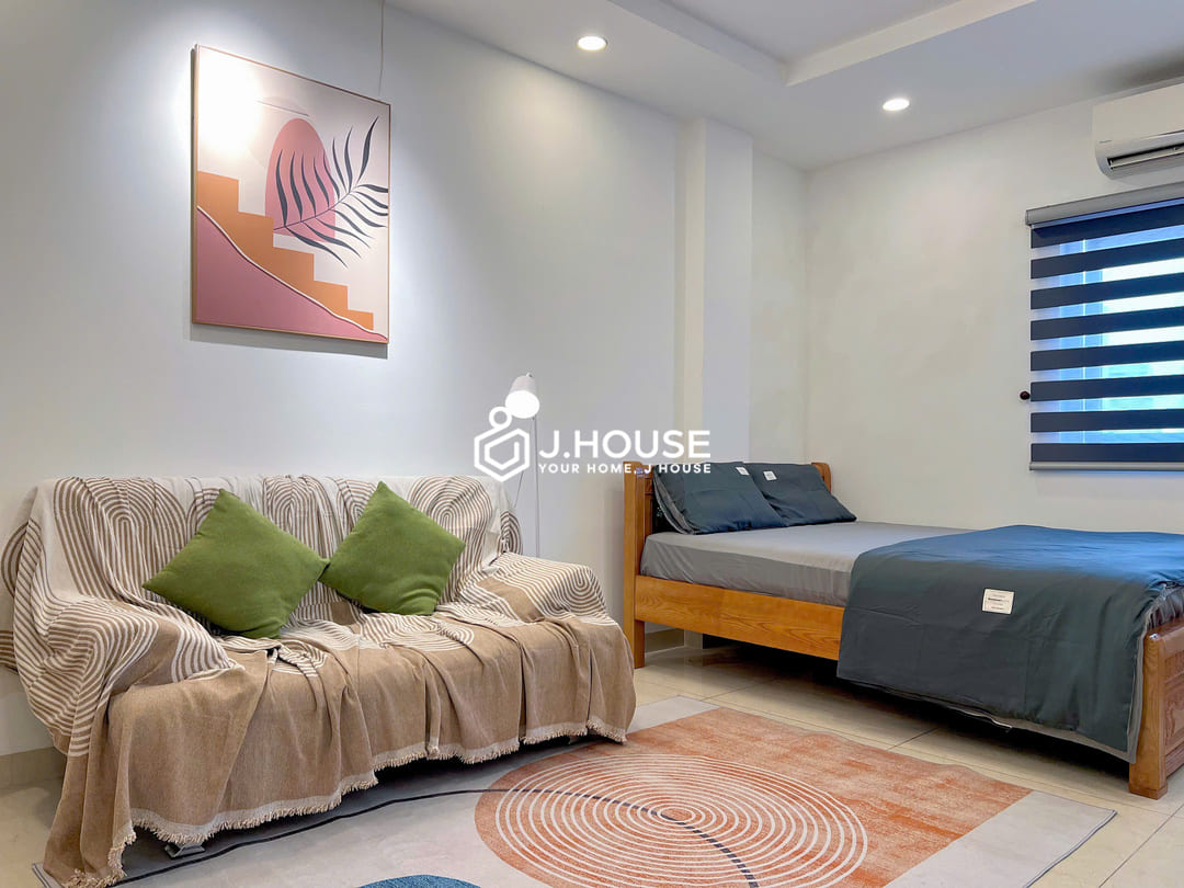 Modern studio apartment for rent in District 10, HCMC