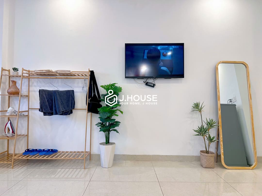 Modern studio apartment for rent in District 10, HCMC