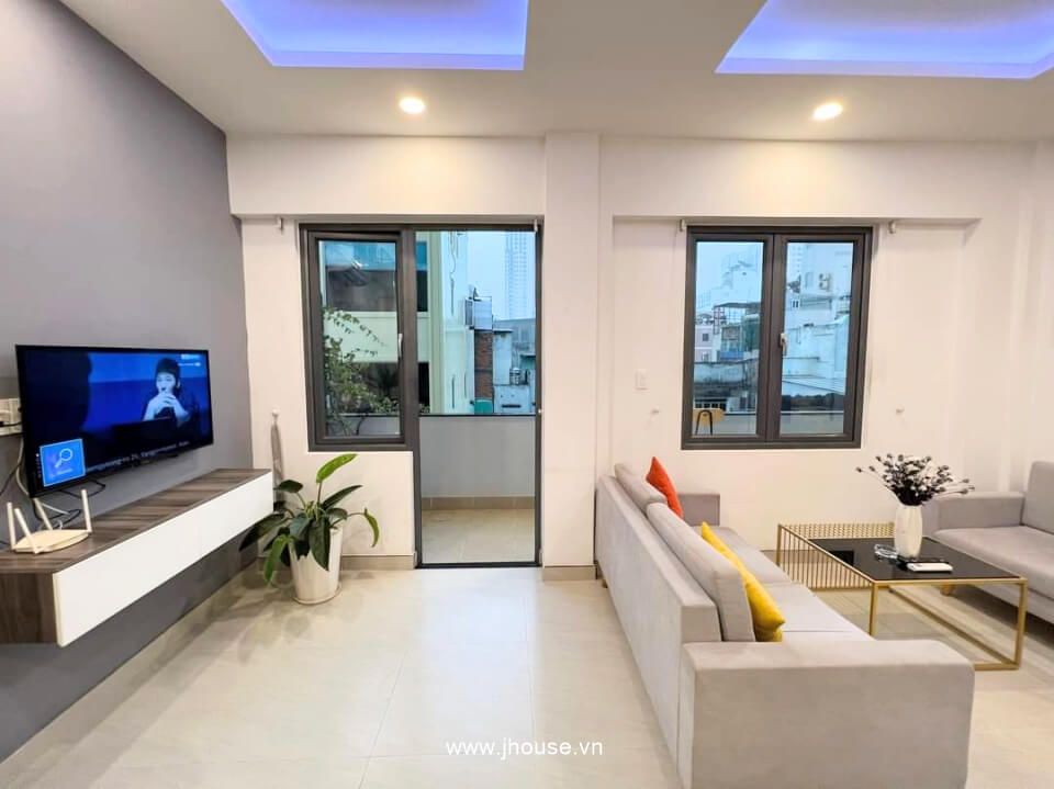Spacious serviced apartment with large balcony in District 1, HCMC-0