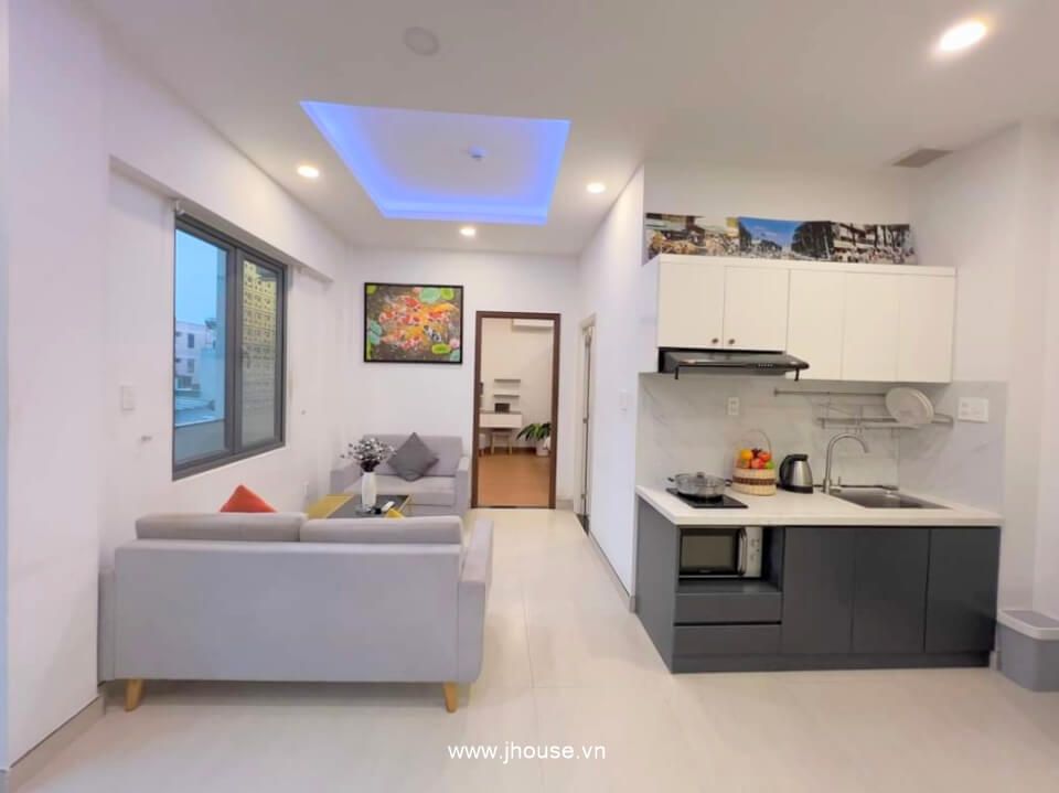 Spacious serviced apartment with large balcony in District 1, HCMC-3