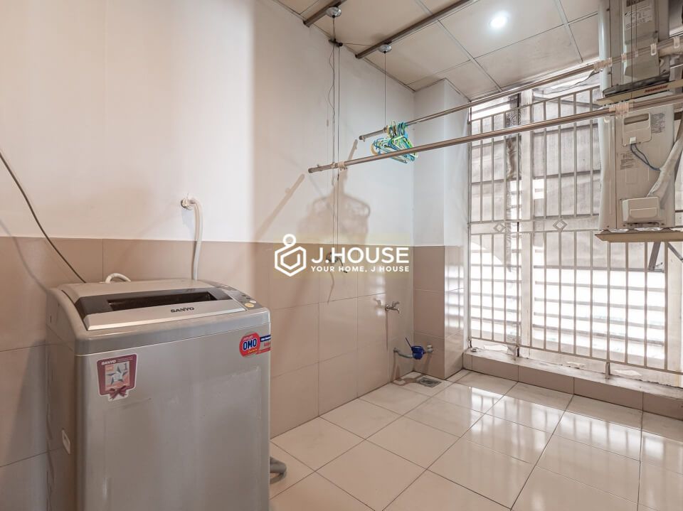 Spacious three bedrooms serviced apartment in Thao Dien18