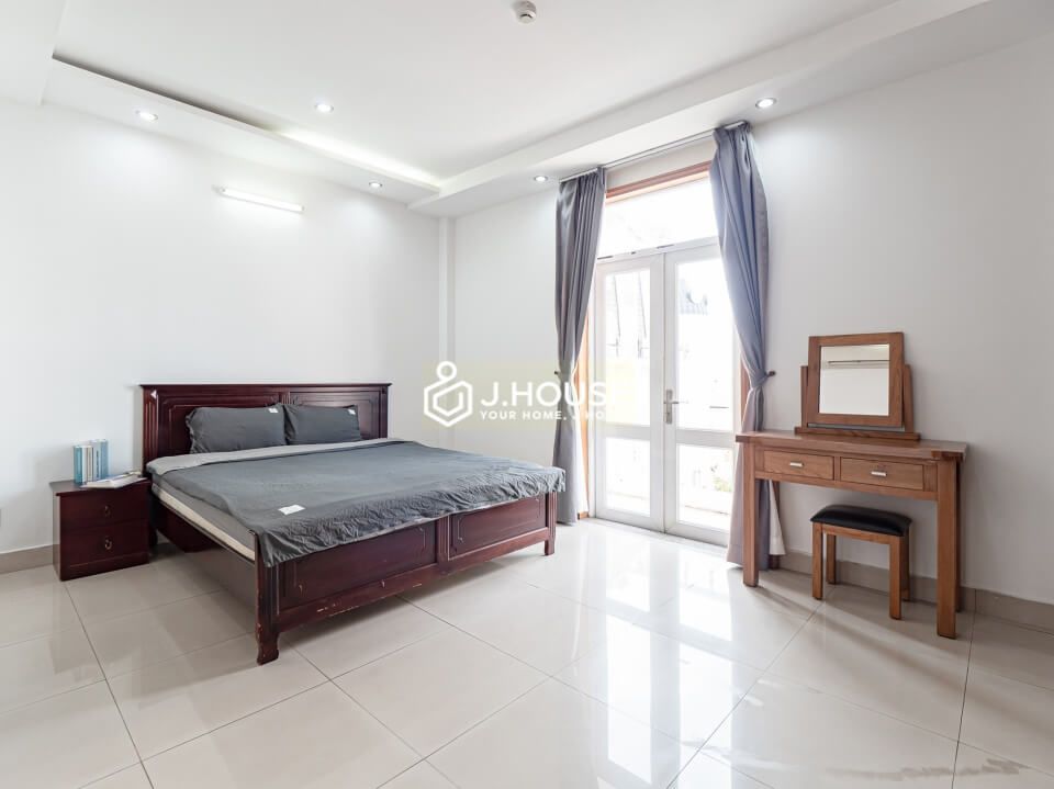 Spacious three bedrooms serviced apartment in Thao Dien7
