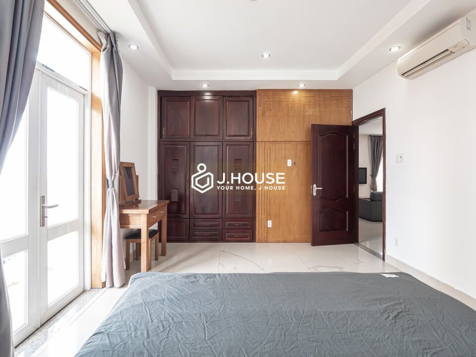 Spacious three bedrooms serviced apartment in Thao Dien9