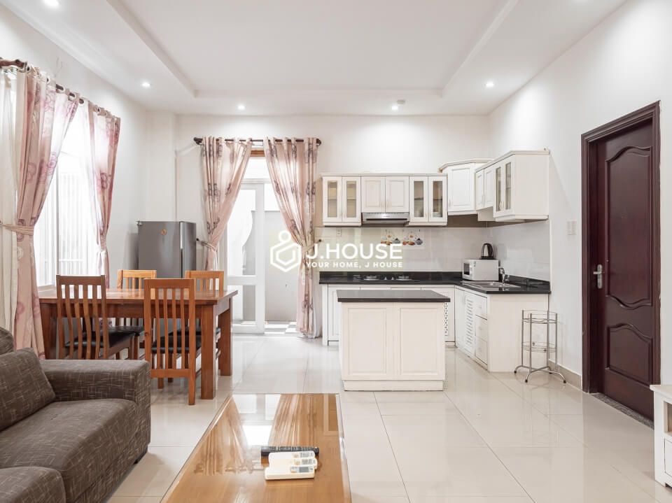 spacious two bedrooms serviced apartment in Thao Dien4