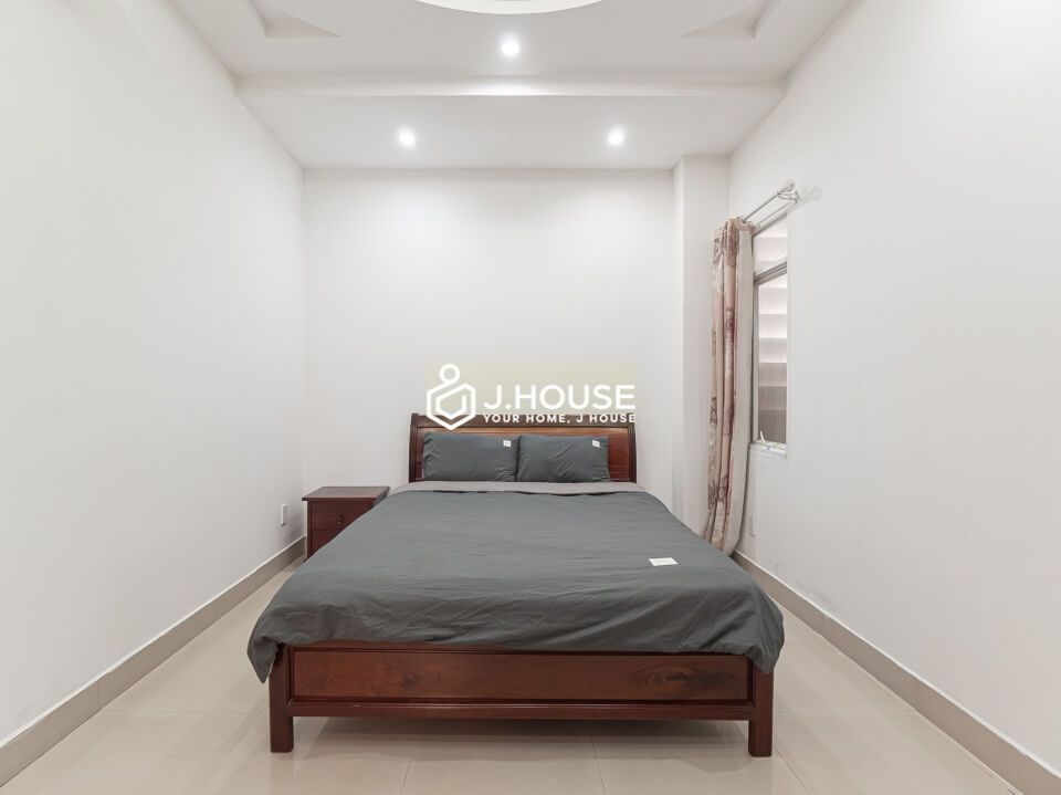 spacious two bedrooms serviced apartment in Thao Dien9