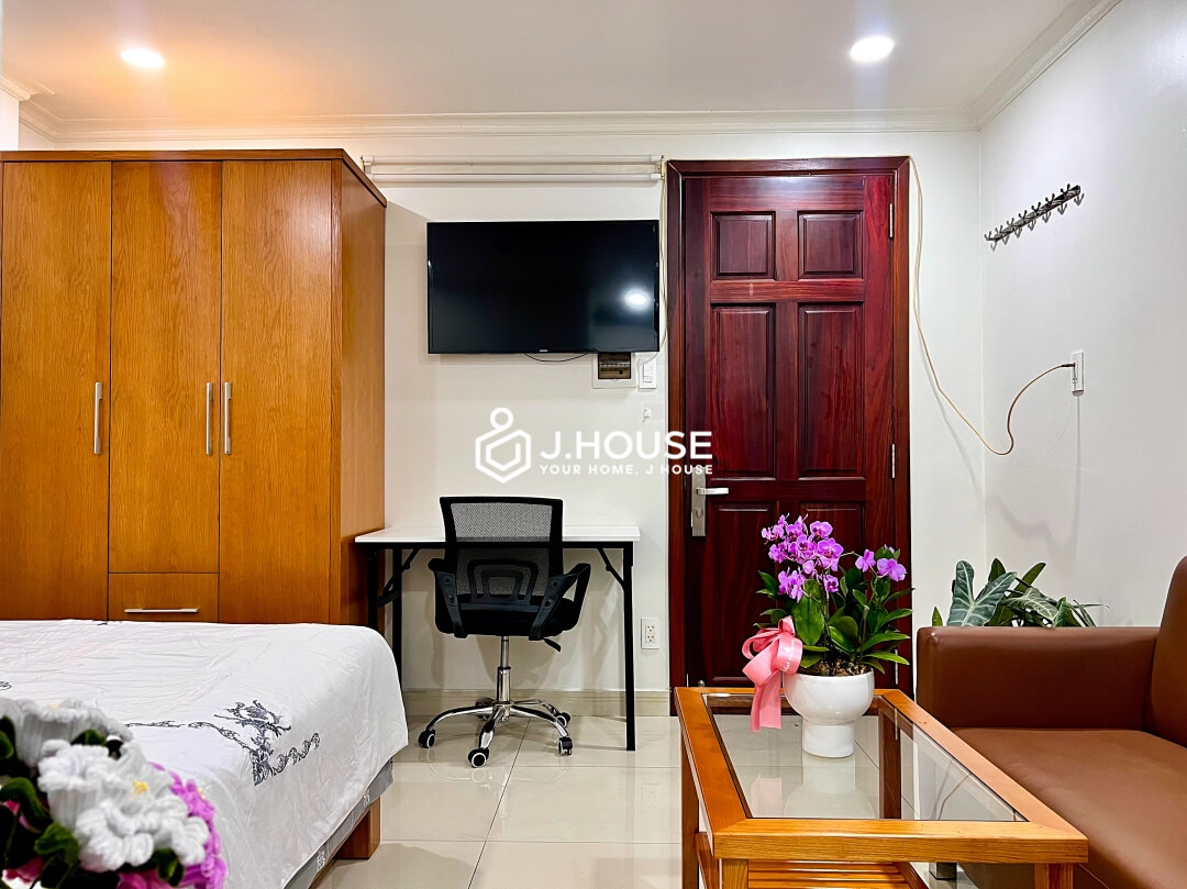 Cheap apartment for rent at Ly Chinh Thang apartment, District 3, HCMC