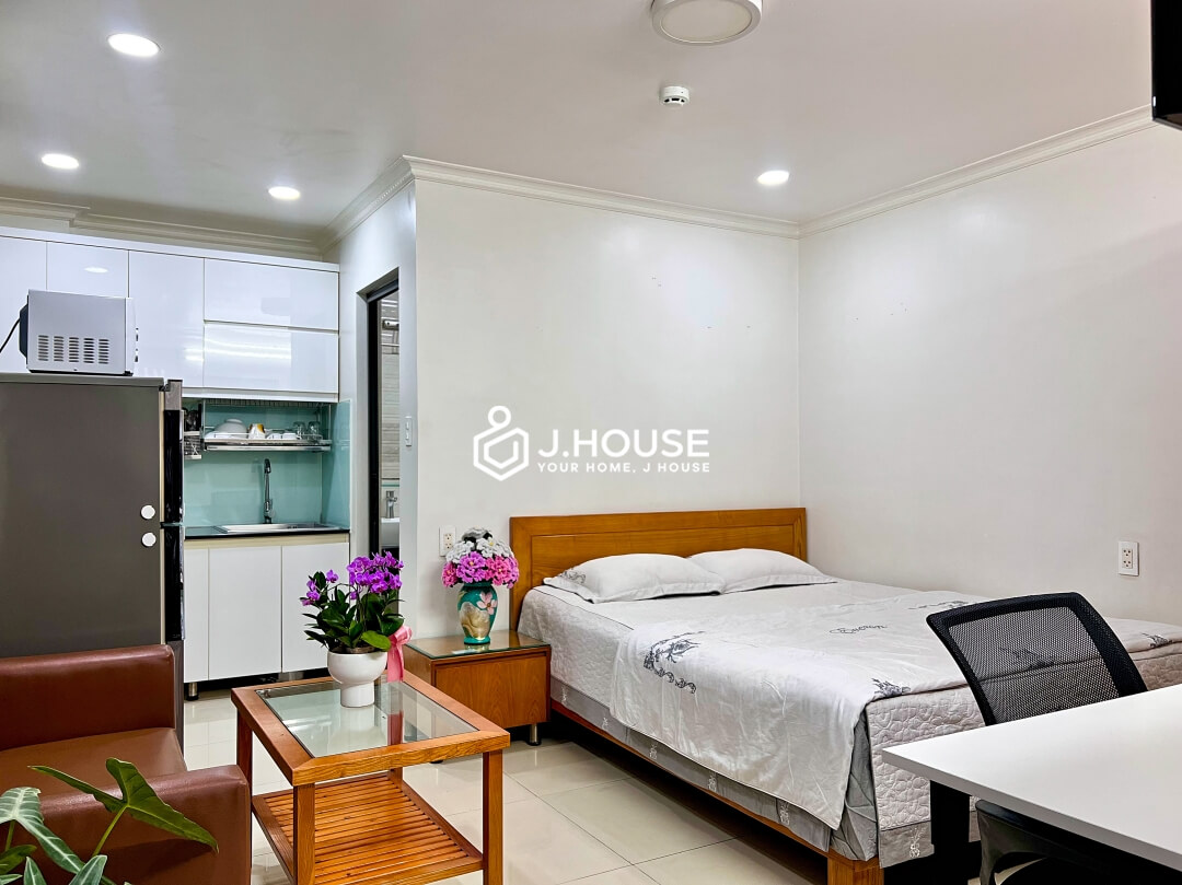 Cheap apartment for rent at Ly Chinh Thang apartment, District 3, HCMC