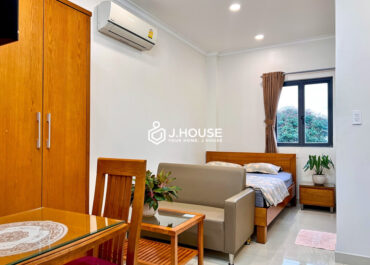 Fully furnished apartment at Ly Chinh Thang apartment, District 3, HCMC