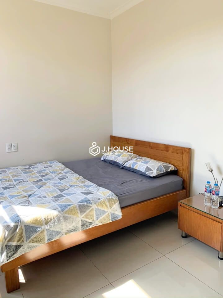 Fully furnished studio apartment for rent in district 3-2