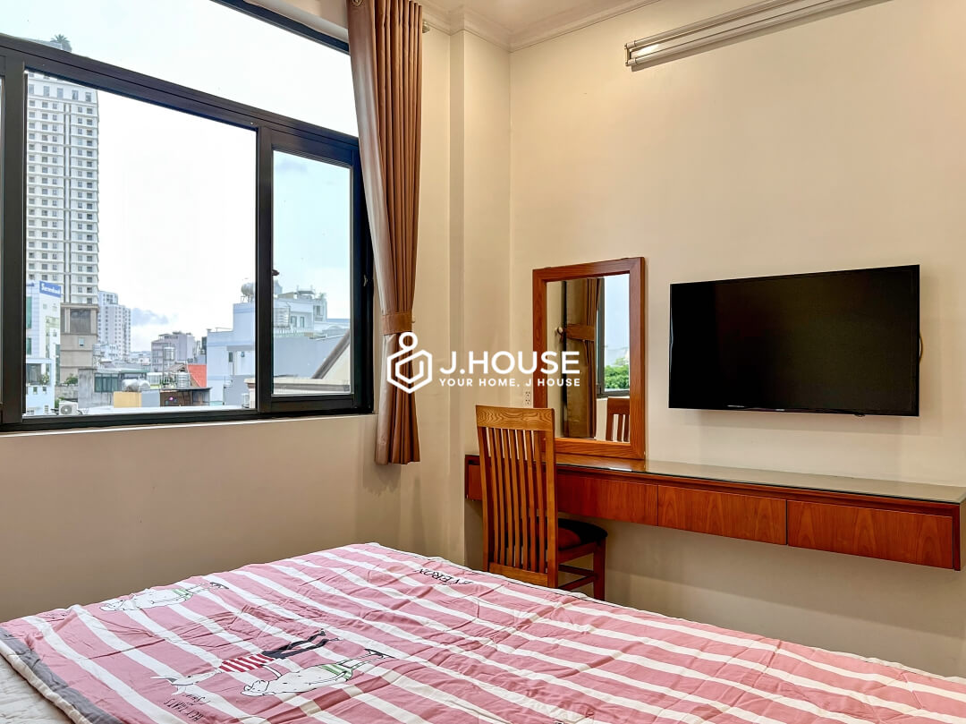 Spacious 1 br apartment for rent in District 3, HCMC
