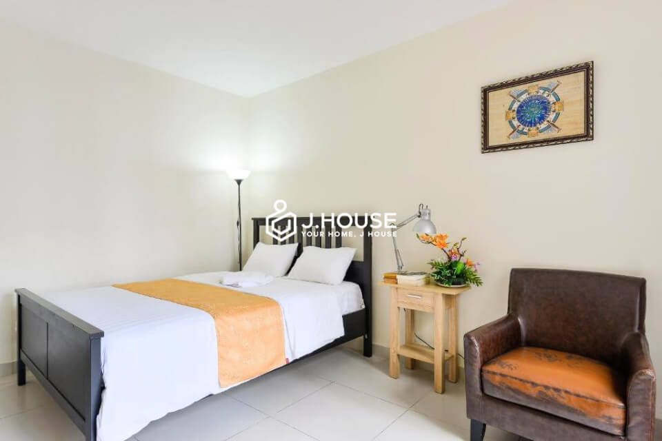 Studio serviced apartment next to New world hotel District 1