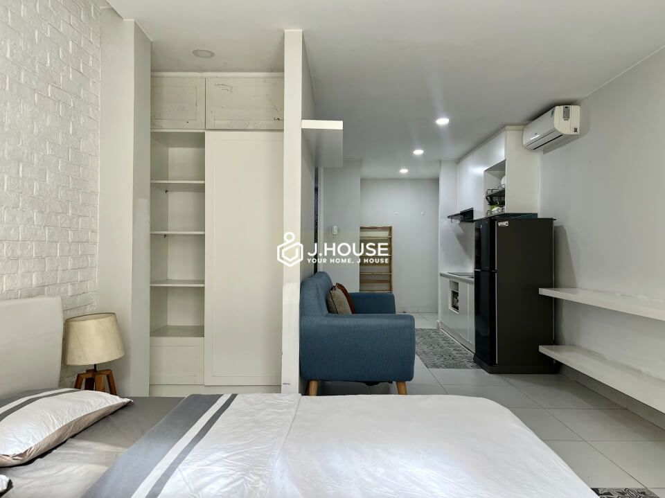 Bright serviced apartment in Thao Dien, District 2, HCMC-5