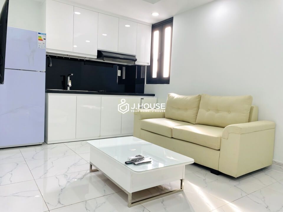 Fully furnished modern serviced apartment in District 3, HCMC-2