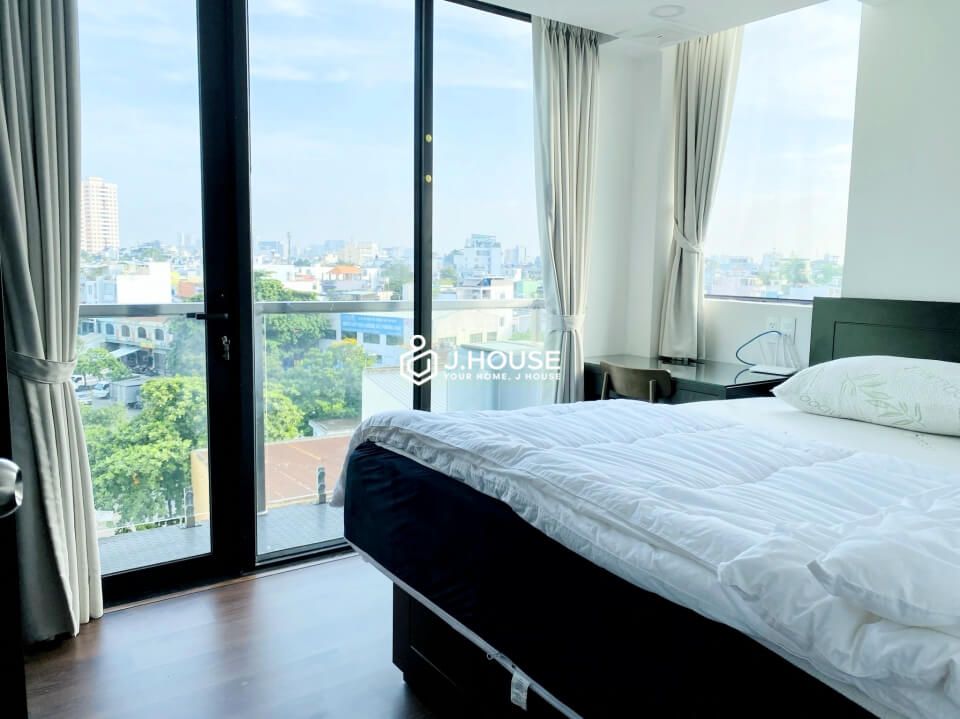Fully furnished modern serviced apartment in District 3, HCMC-5
