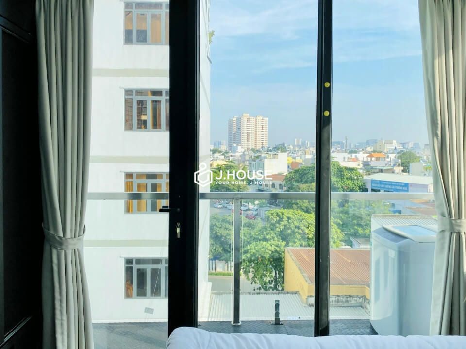 Fully furnished modern serviced apartment in District 3, HCMC-6