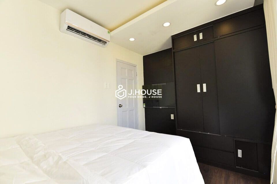 Fully furnished modern serviced apartment in District 3, HCMC-9