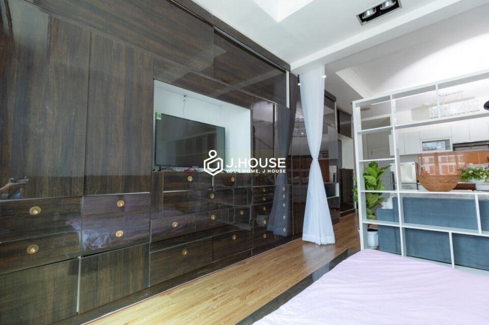 Serviced apartment for rent on Nguyen Dinh Chieu street, District 1, HCMC-4