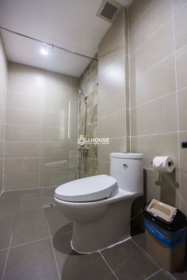 Serviced apartment next to the canal in Binh Thanh District-12