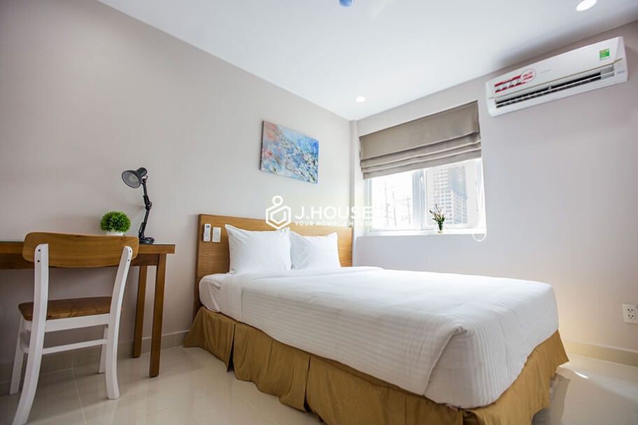 Serviced apartment next to the canal in Binh Thanh District-7