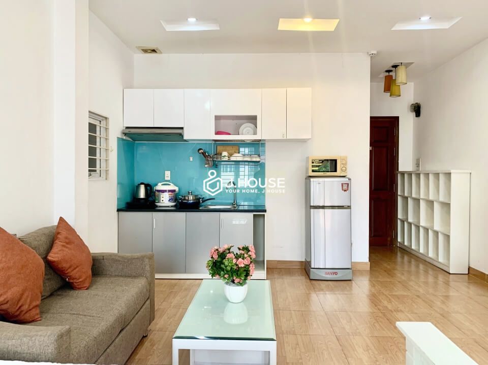 Serviced apartment on Nguyen Trai Street, District 1, Ho Chi Minh City-4