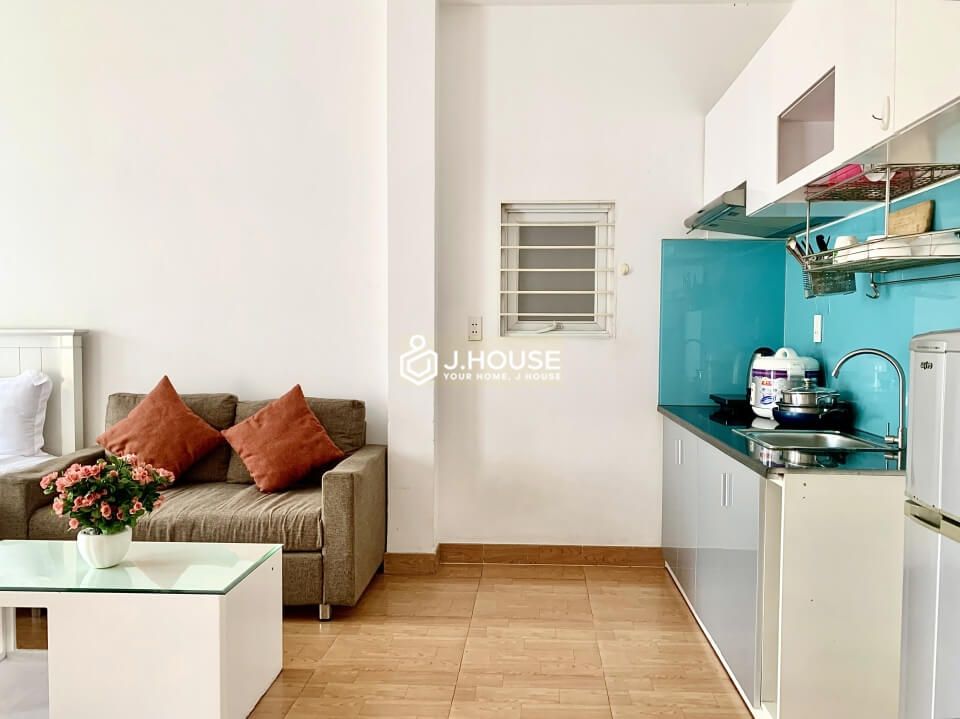 Serviced apartment on Nguyen Trai Street, District 1, Ho Chi Minh City-6
