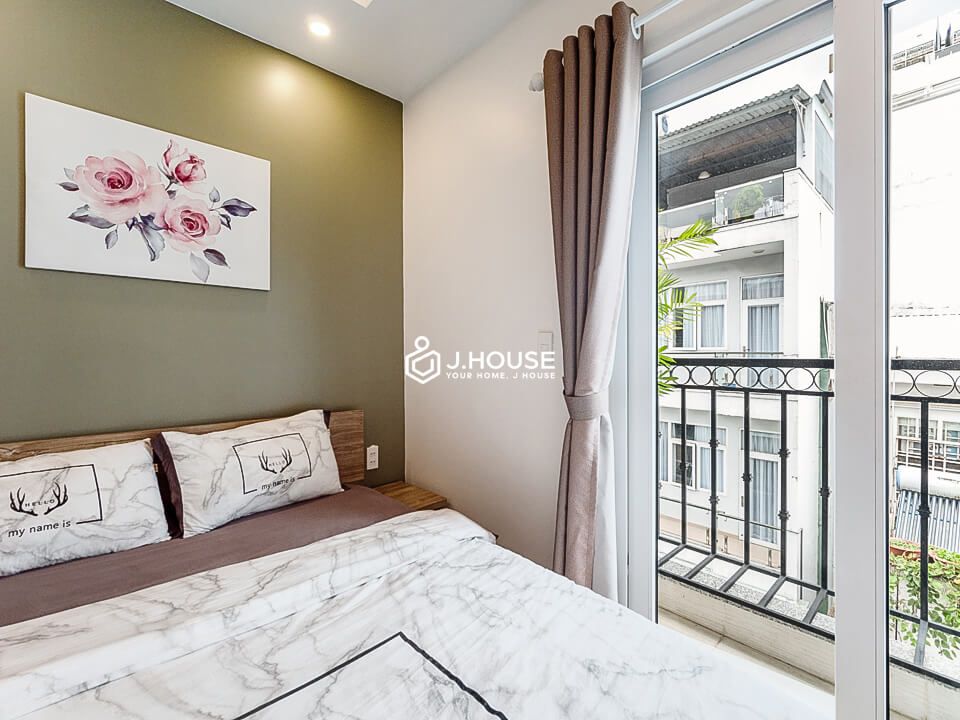 Cozy apartment with balcony in Thao Dien District 2