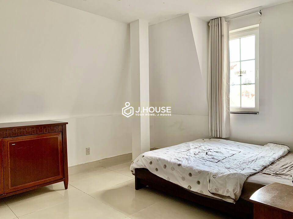 3-bedroom serviced apartment for rent with rooftop pool in Thao Dien, District 2, HCMC-15