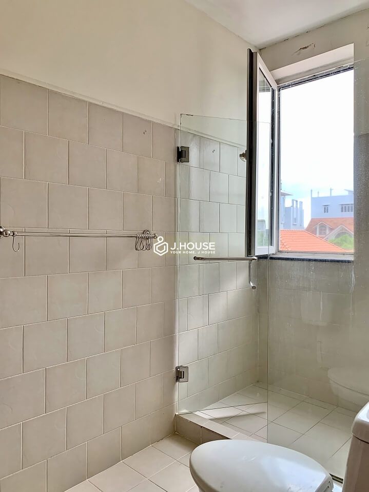 3-bedroom serviced apartment for rent with rooftop pool in Thao Dien, District 2, HCMC-17