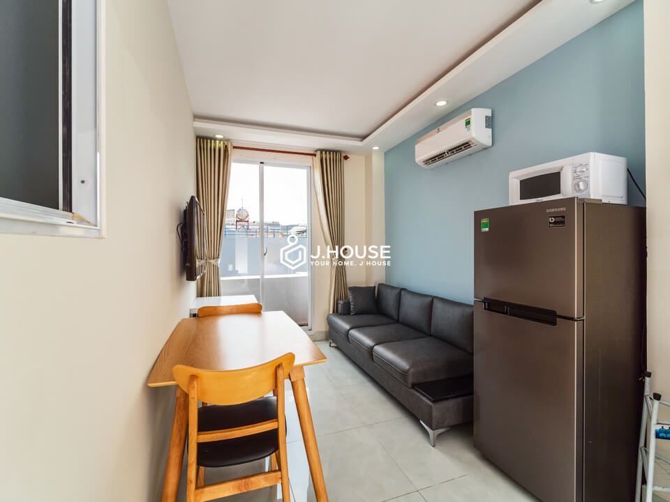 Nice and clean apartment with balcony in Tan Binh District