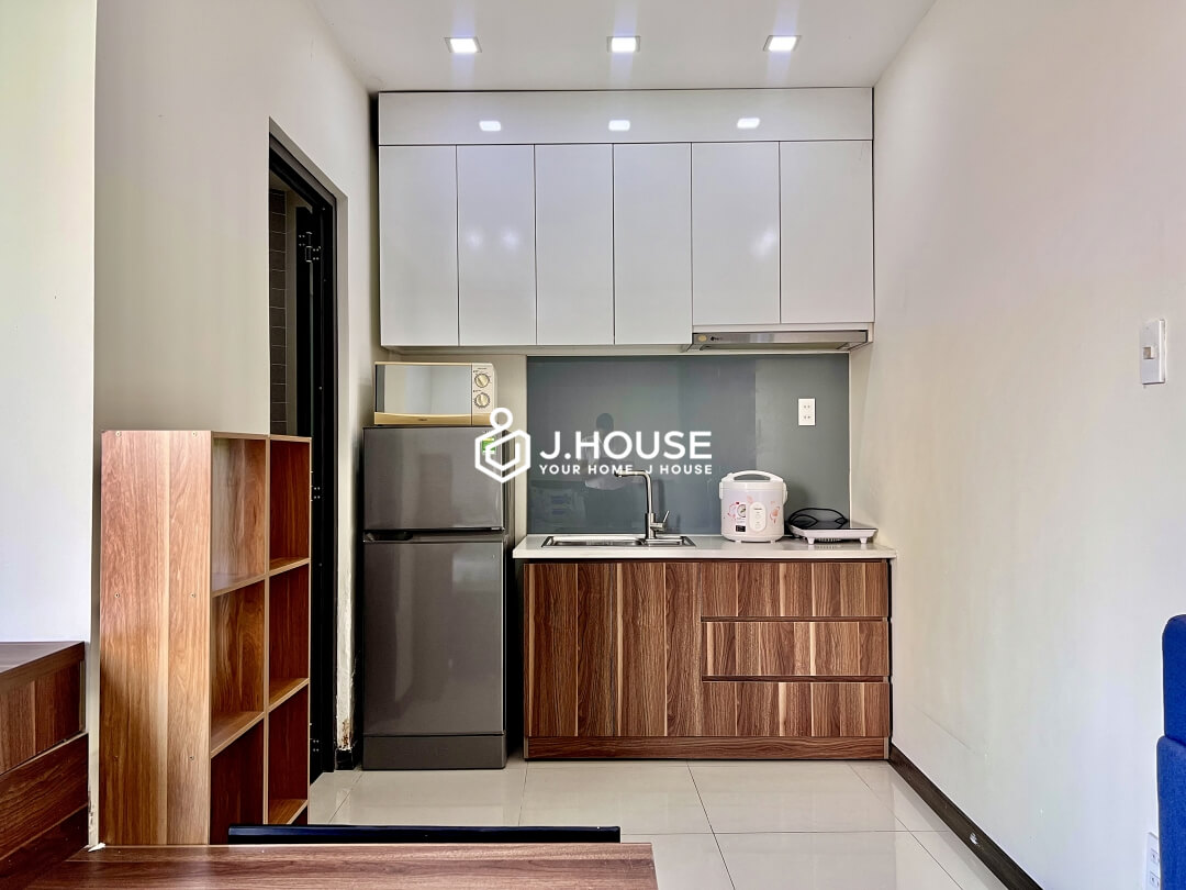 Bright studio apartment for rent in Binh Thanh District, HCMC