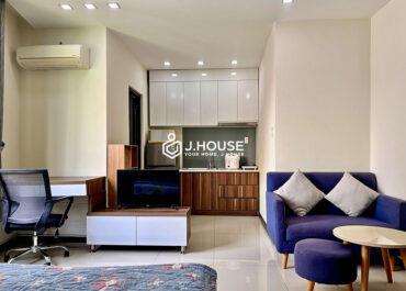 Bright studio apartment for rent in Binh Thanh District, HCMC