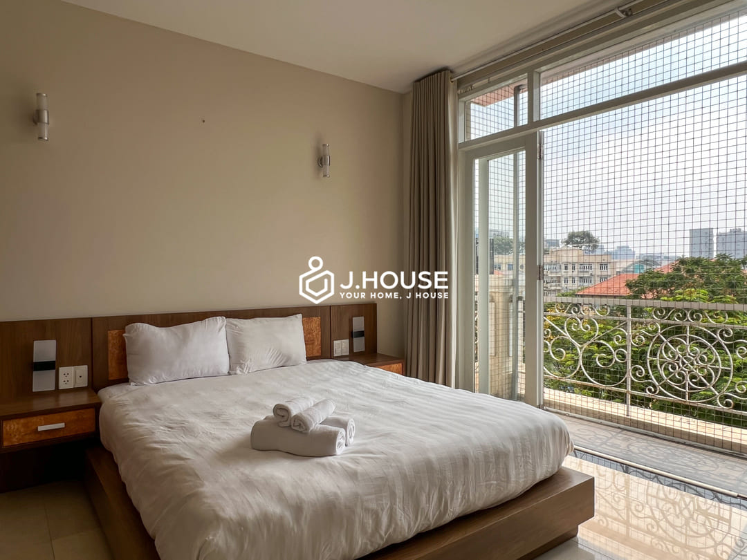 Spacious 2-br apartment for rent in District 3, HCMC - Khanh Gia Apartment