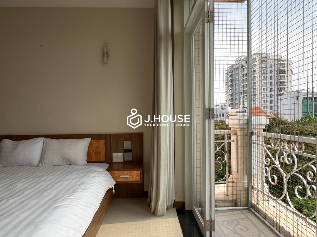 Spacious 2-br apartment for rent in District 3, HCMC - Khanh Gia Apartment