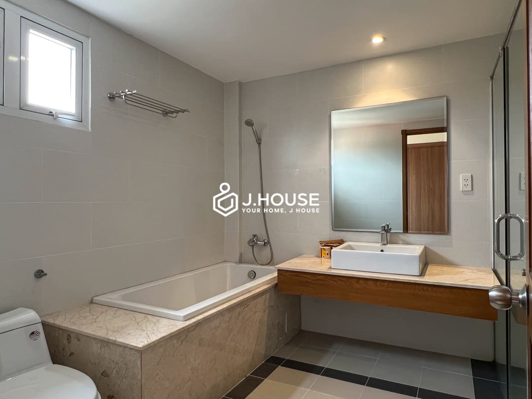 Spacious 2-br apartment for rent in District 3, HCMC - Khanh Gia Apartment