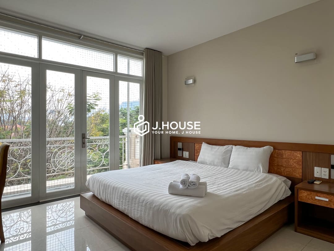 Spacious 2-br apartment for rent in District 3, HCMC - Khanh Gia Apartment