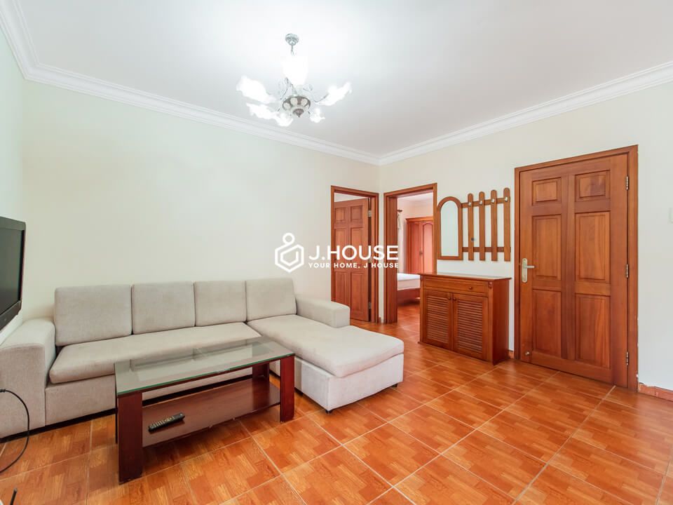 Family apartment with 4 separate bedrooms, convenient location