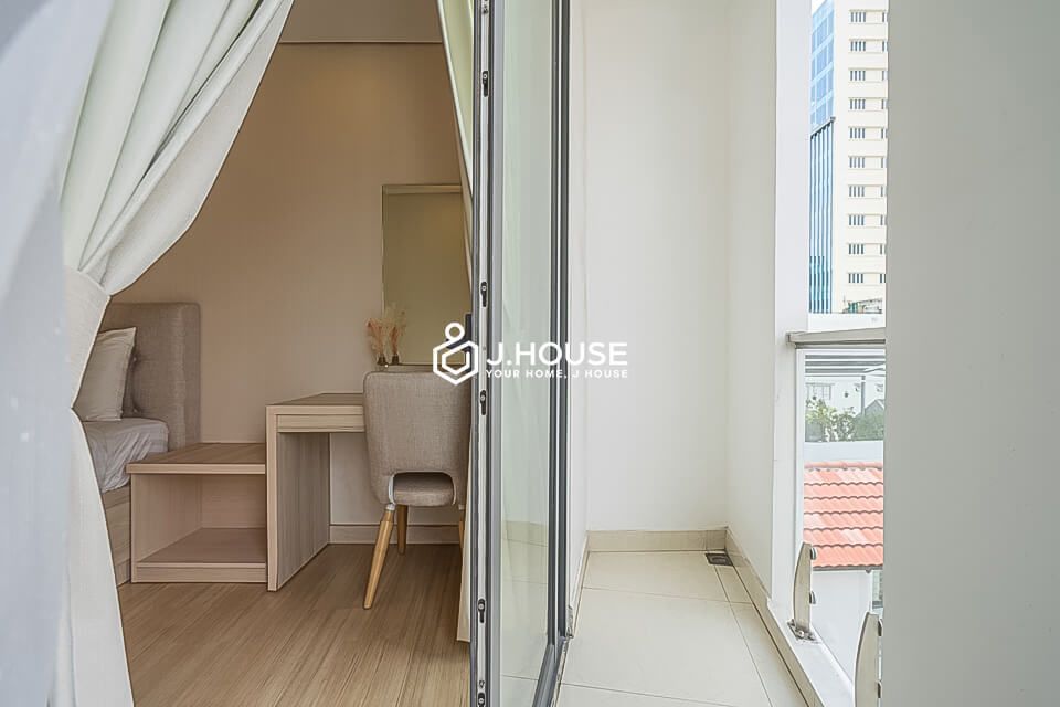 1. Deluxe Apartment with Balcony (14)